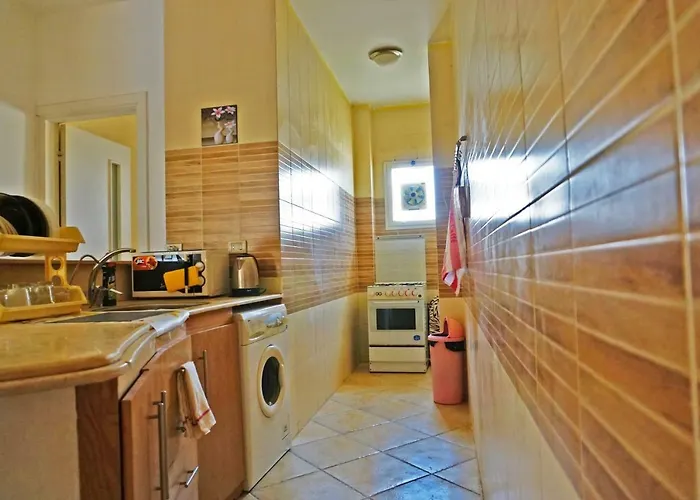 Villages Road Apartment